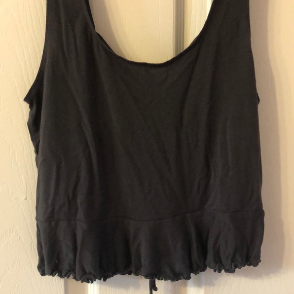 (2 for $25) AE Tank - Picture 3 of 3